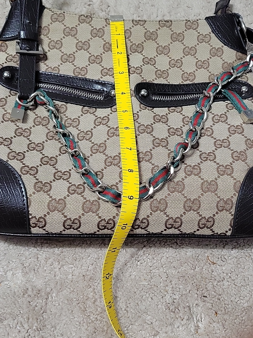 Gucci Beige GG Canvas Shoulder Bag with Brown Leather and Red-Green Chain - Picture 2 of 10